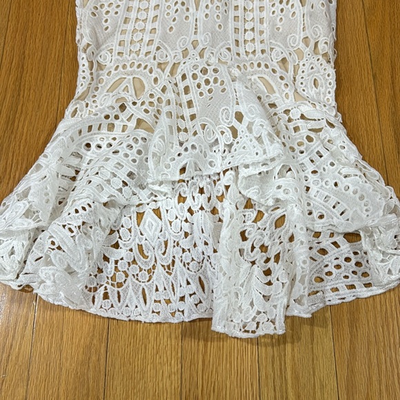 Superdown Tina White Dress - Picture 3 of 6